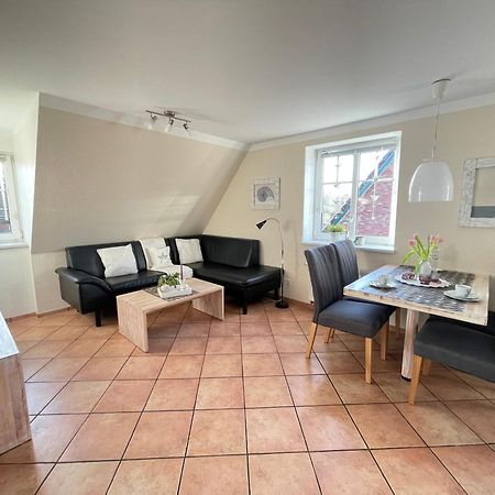 Haus Wyden Apartamento Utersum Exterior foto