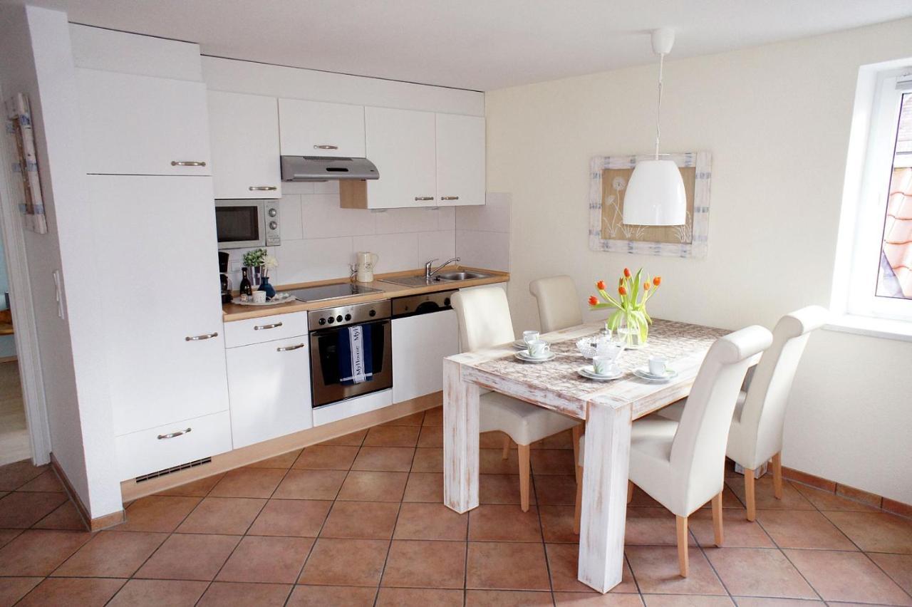 Haus Wyden Apartamento Utersum Exterior foto