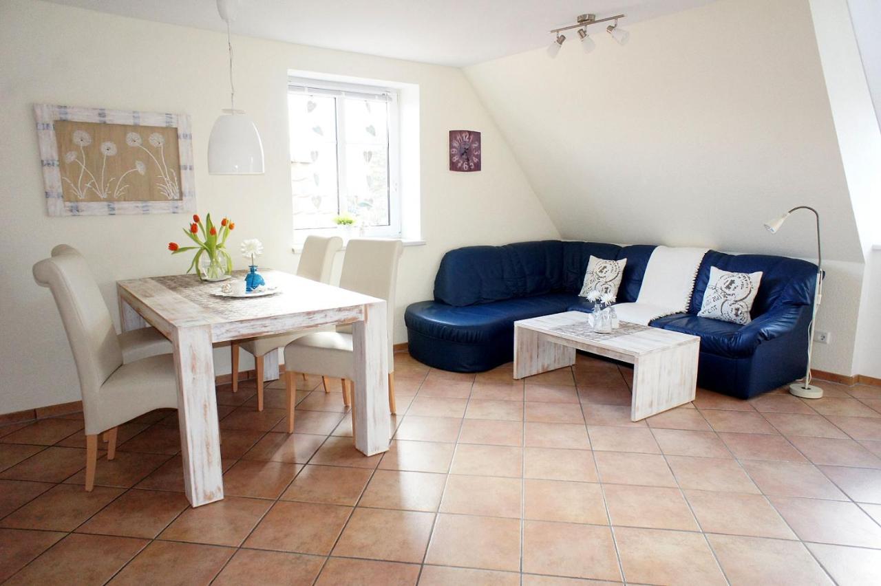 Haus Wyden Apartamento Utersum Exterior foto