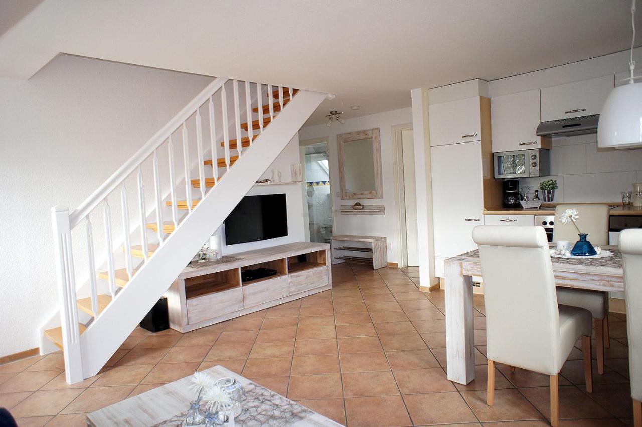 Haus Wyden Apartamento Utersum Exterior foto