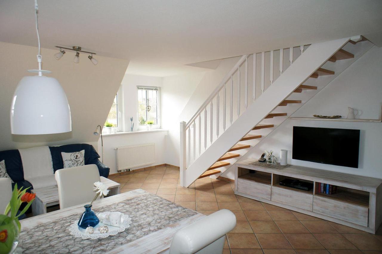 Haus Wyden Apartamento Utersum Exterior foto