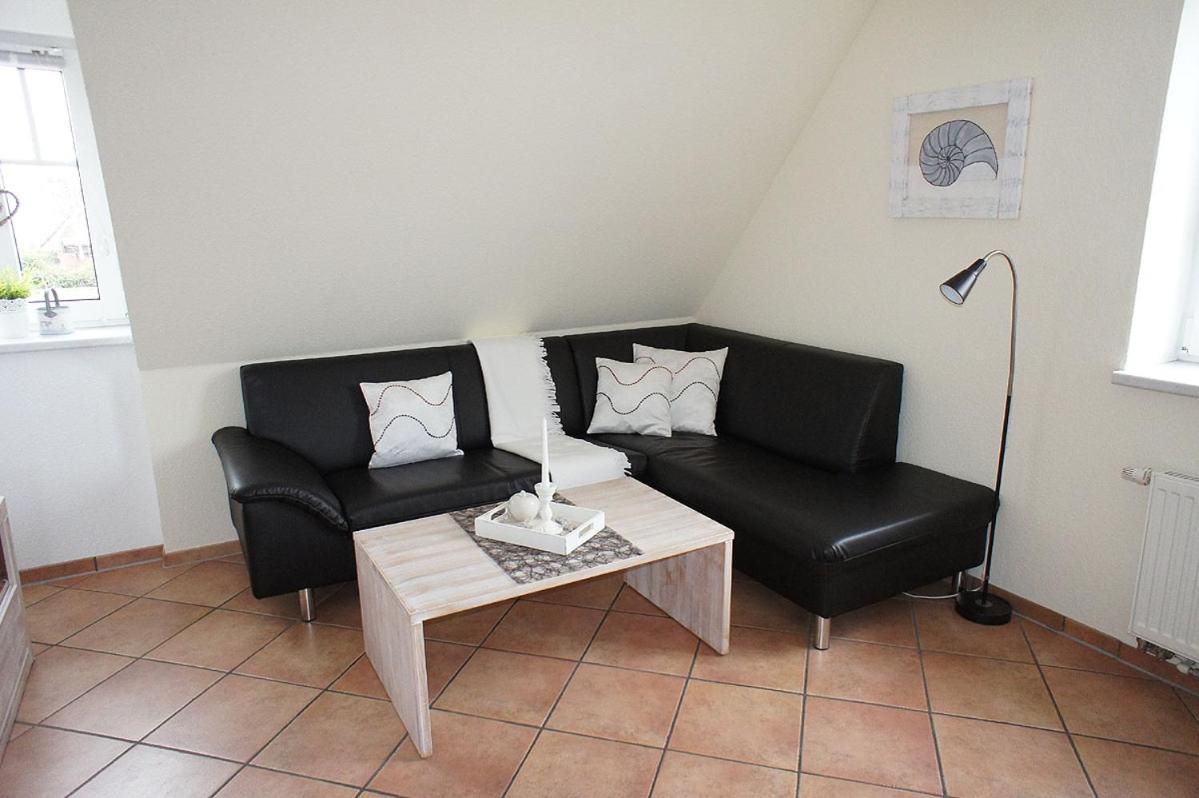 Haus Wyden Apartamento Utersum Exterior foto