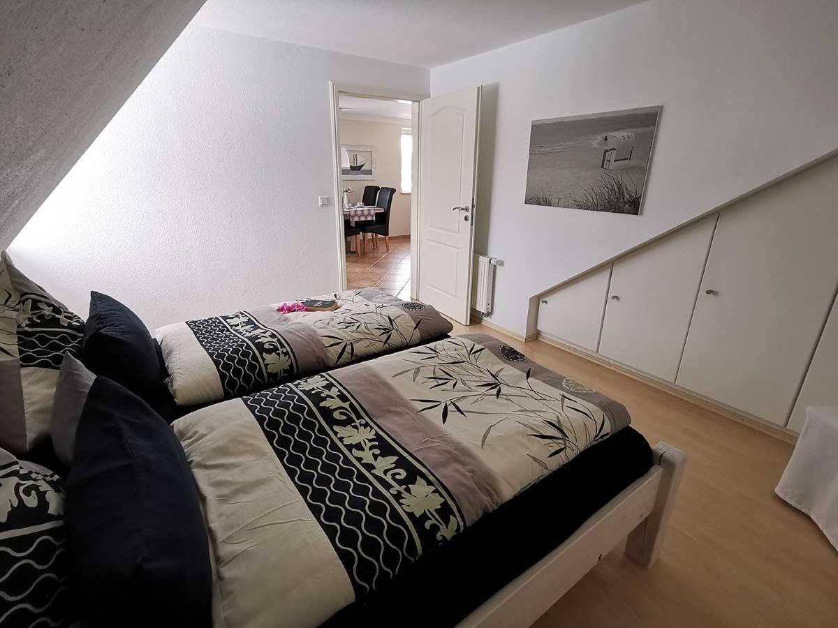 Haus Wyden Apartamento Utersum Exterior foto