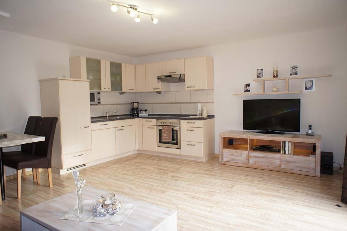 Haus Wyden Apartamento Utersum Exterior foto