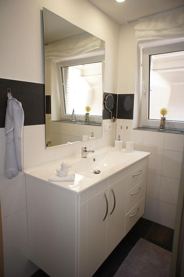 Haus Wyden Apartamento Utersum Exterior foto