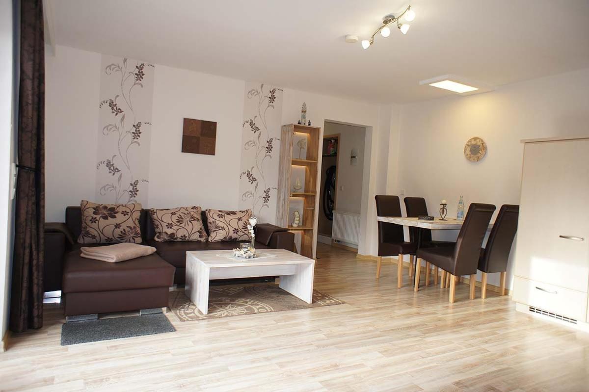 Haus Wyden Apartamento Utersum Exterior foto